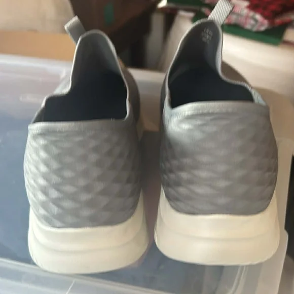 Skechers Men's Gray Slip-On Sneakers - Picture 5 of 6